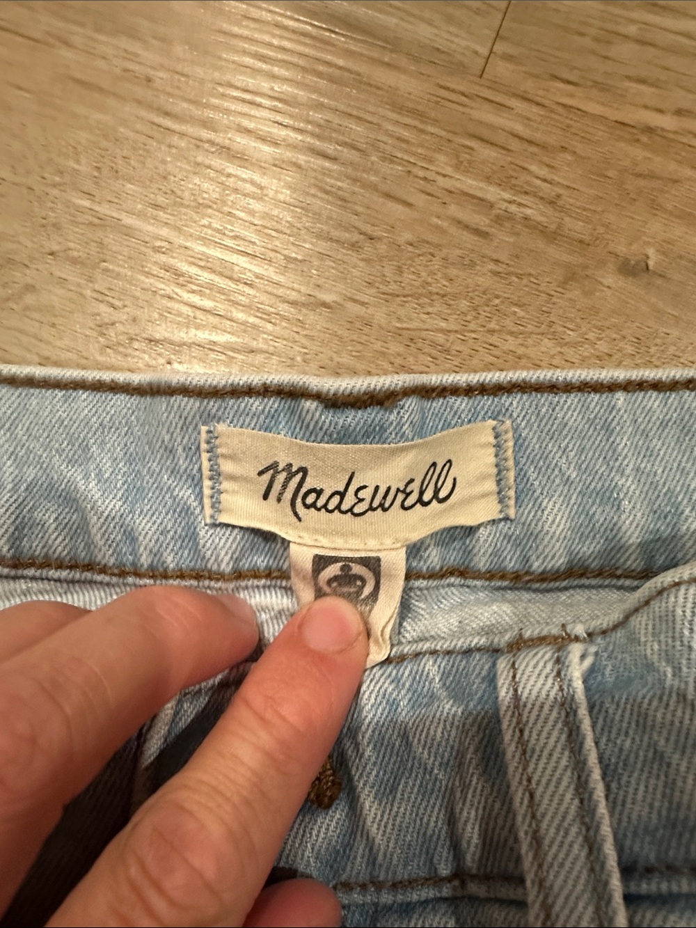 Perfect vintage straight jeans by madewell - Picture 3 of 4